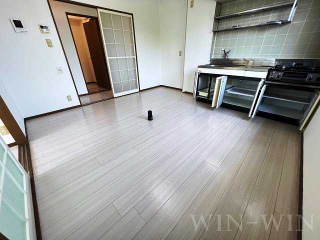 ヴェルデおだかのの居間・リビング