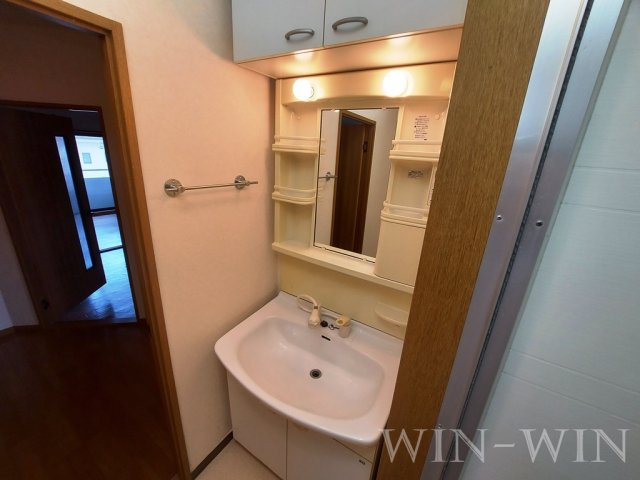 ヴェルデ・ジャルディーノ Aの独立洗面台