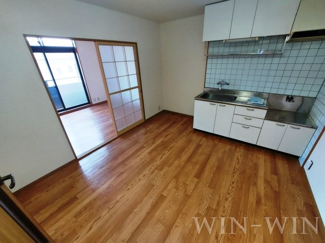 ヴェルデ・ジャルディーノ Aの居間・リビング