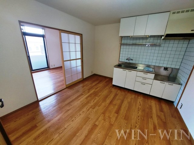 ヴェルデ・ジャルディーノ Aの居間・リビング