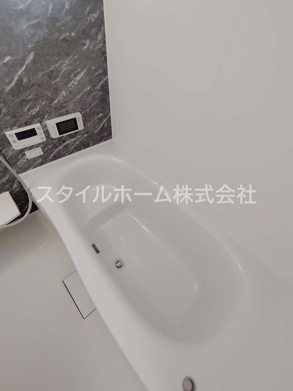 椿の浴室|イメージ写真