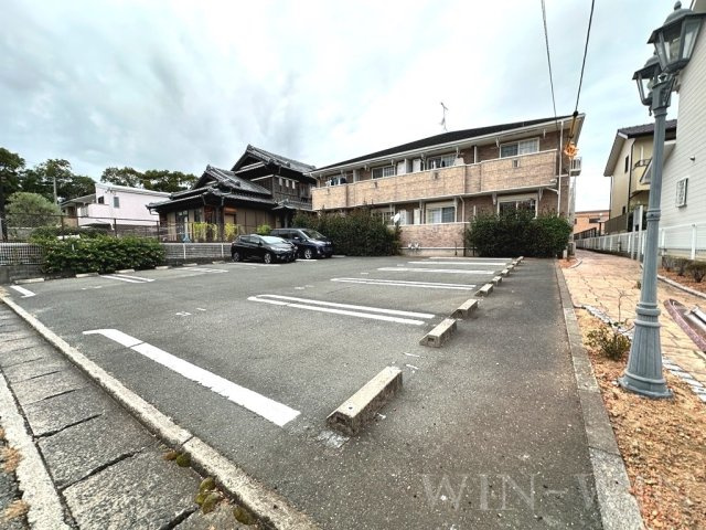 パーク・イースト Ⅱの駐車場