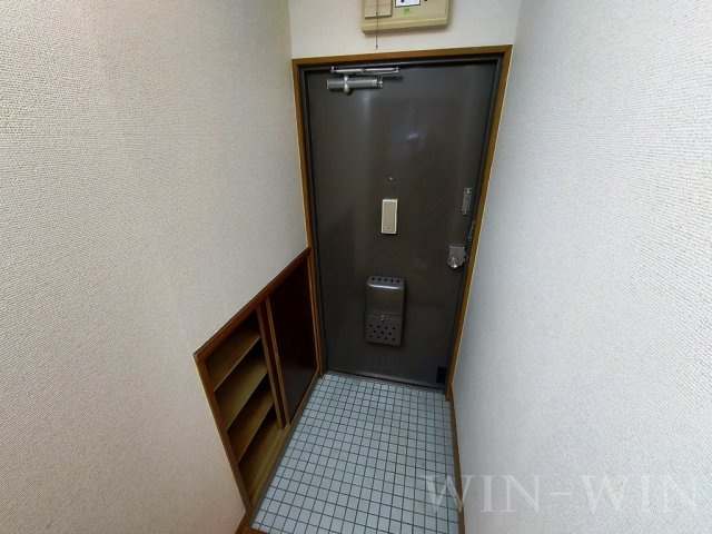 パークサイドハイム Ⅱ棟の玄関