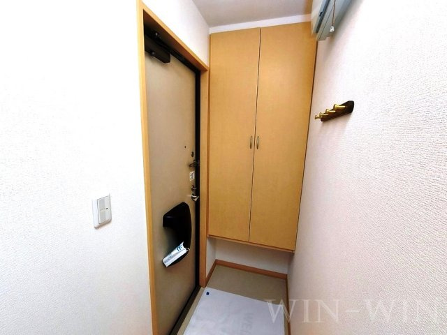 リビングタウン下地 Fの玄関|イメージ（同建物内別部屋の写真です）