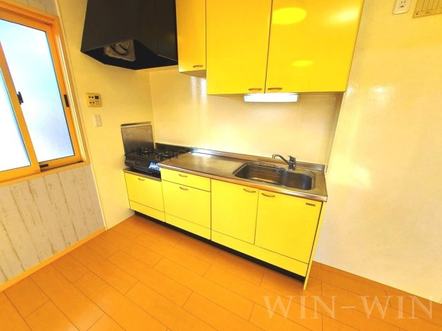 リビングタウン下地 Fのキッチン|イメージ（同建物内別部屋の写真です）