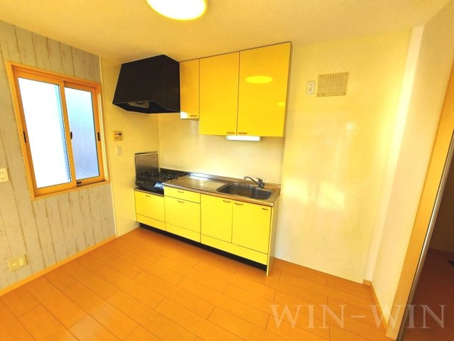 リビングタウン下地 Fのキッチン|イメージ（同建物内別部屋の写真です）