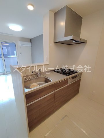 ルーチェA棟のキッチン|別部屋写真です。