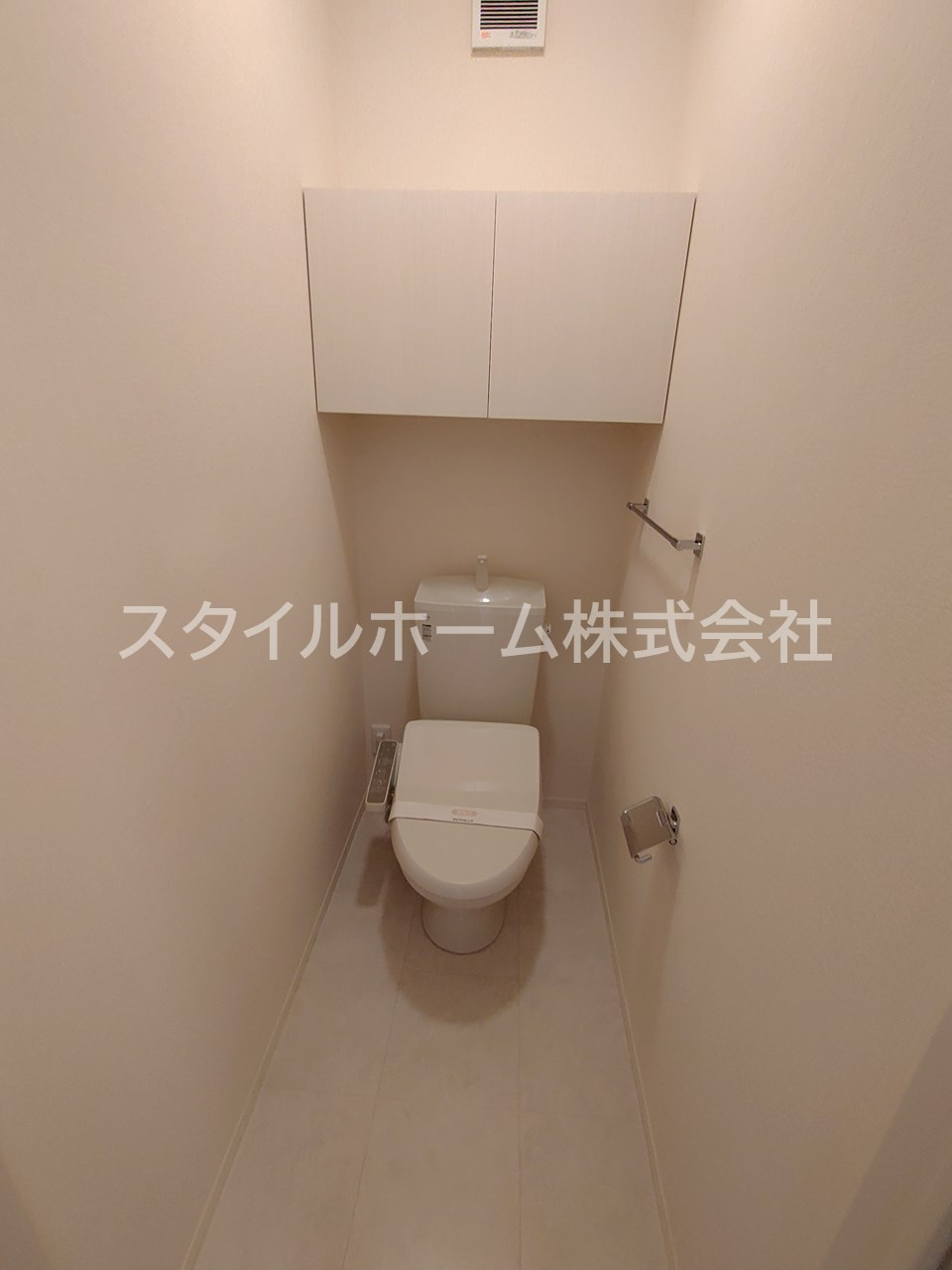 ルーチェA棟のトイレ|別部屋写真です。