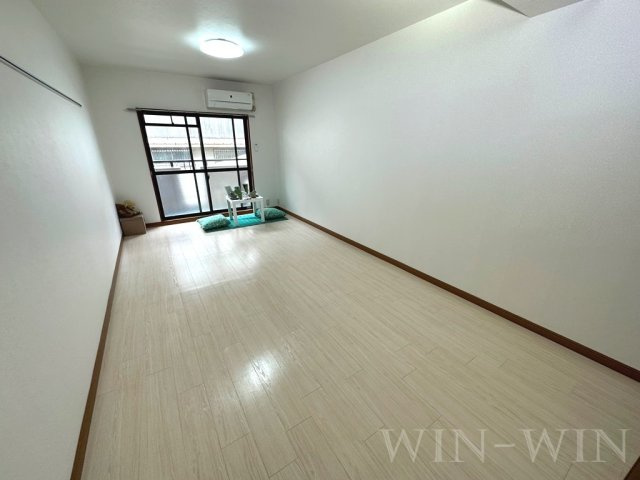 シャンテ豊橋の居間・リビング