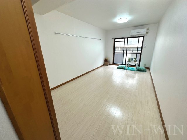 シャンテ豊橋の居間・リビング