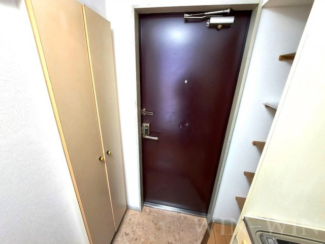 ペアパレス東田の玄関