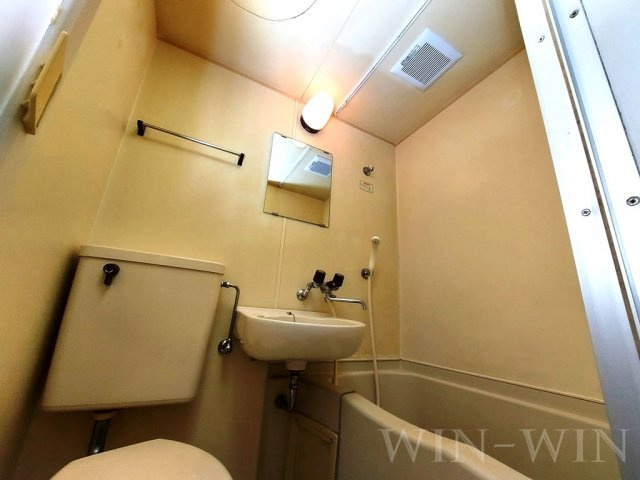 ペアパレス東田の浴室