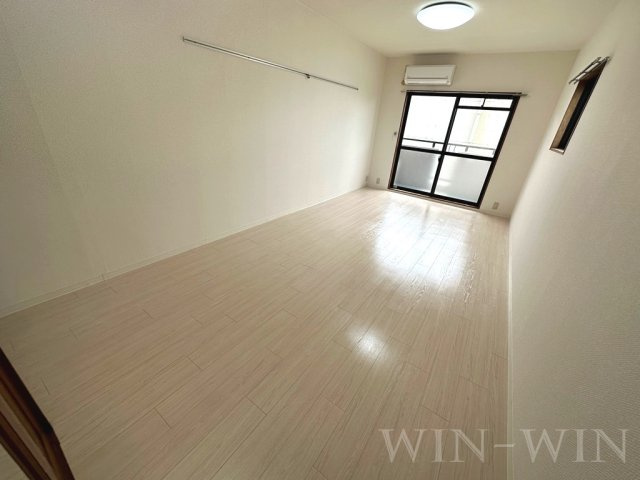 シャンテ豊橋の居間・リビング