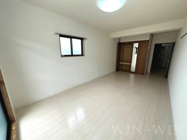 シャンテ豊橋の居間・リビング