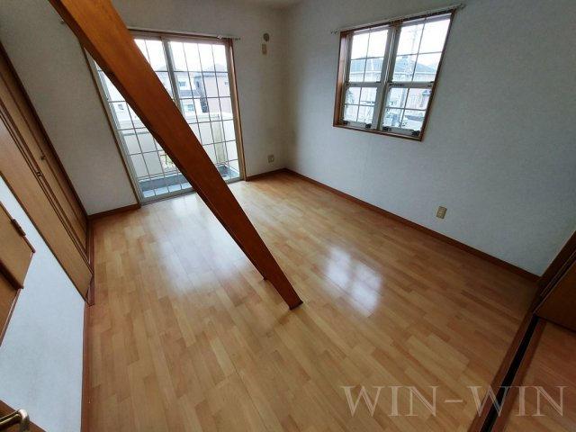 フリューゲル B棟の寝室