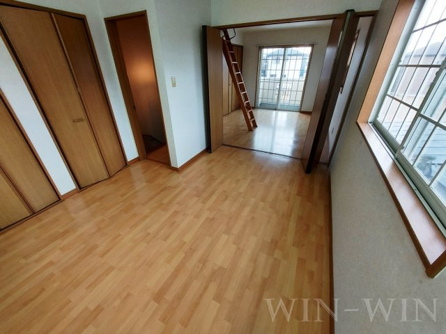 フリューゲル B棟の寝室