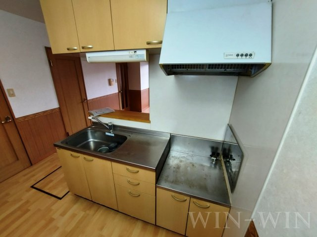 フリューゲル B棟のキッチン