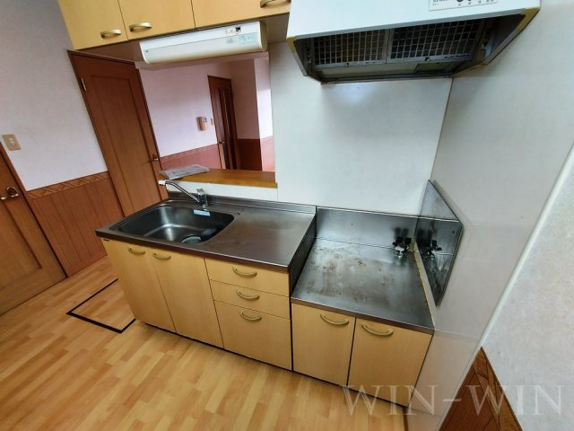 フリューゲル B棟のキッチン