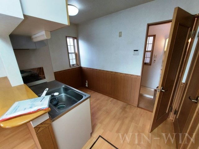 フリューゲル B棟のキッチン