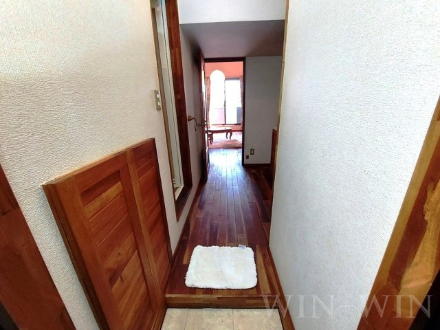 セザンヌ下地の玄関