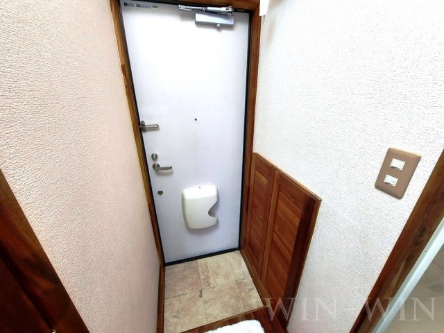 セザンヌ下地の玄関