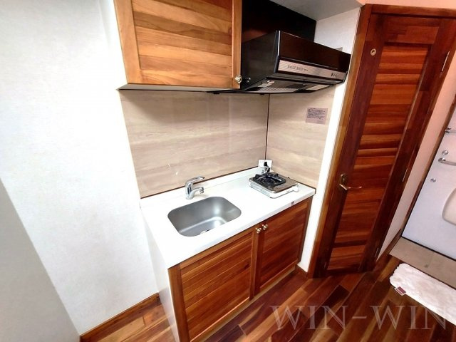 セザンヌ下地のキッチン