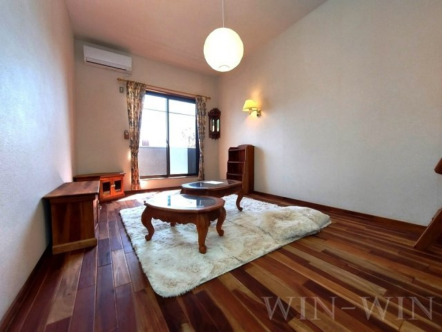 セザンヌ下地の居間・リビング