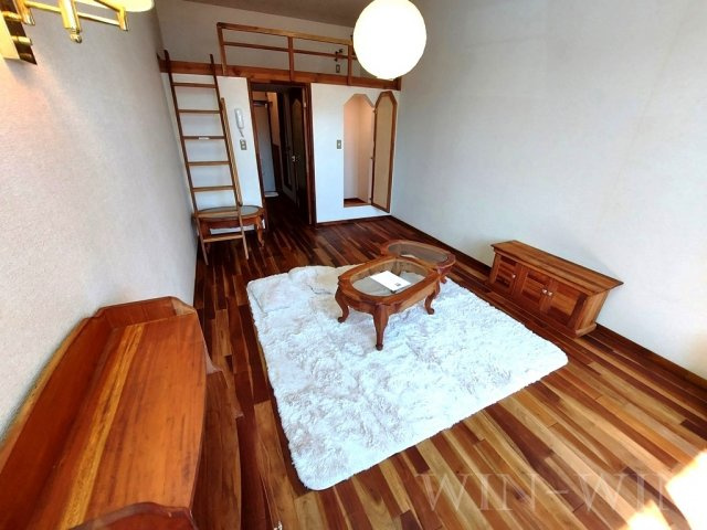 セザンヌ下地の居間・リビング