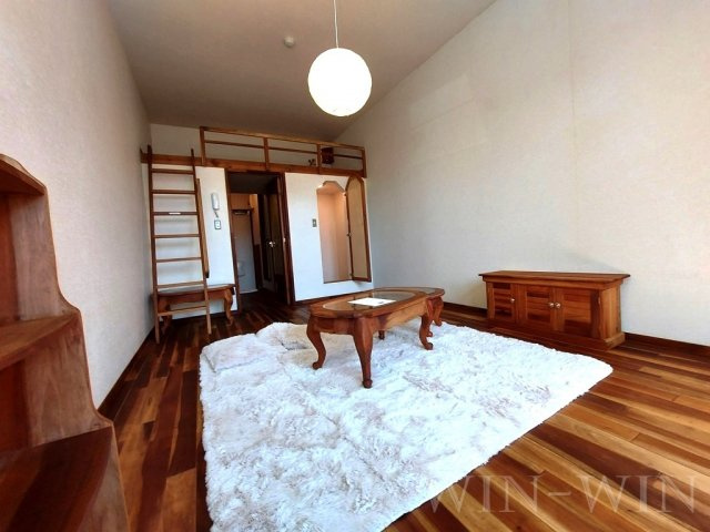 セザンヌ下地の居間・リビング