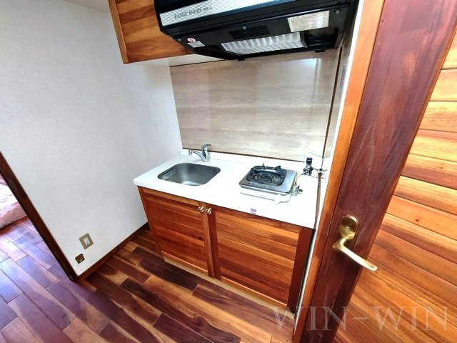 セザンヌ下地のキッチン