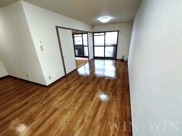 NH菰口の居間・リビング