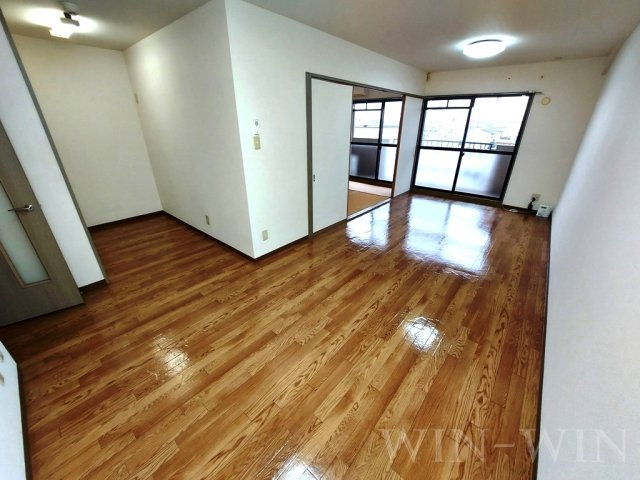 NH菰口の居間・リビング