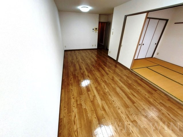 NH菰口の居間・リビング