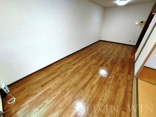 NH菰口の居間・リビング