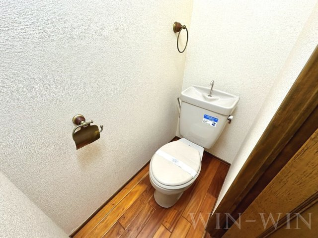 セザンヌ内張のトイレ