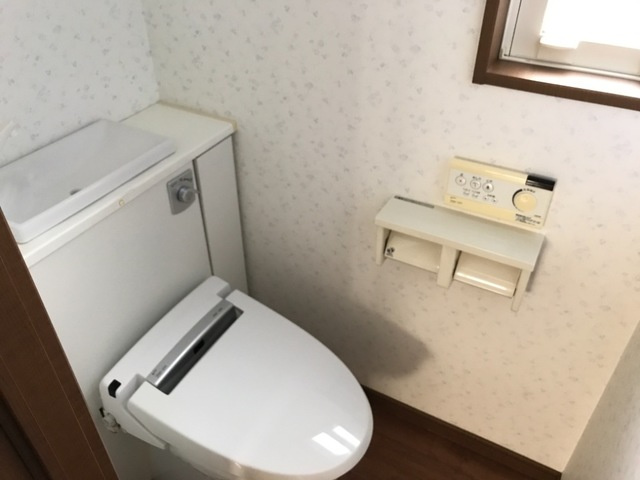 アパートメントピノのトイレ