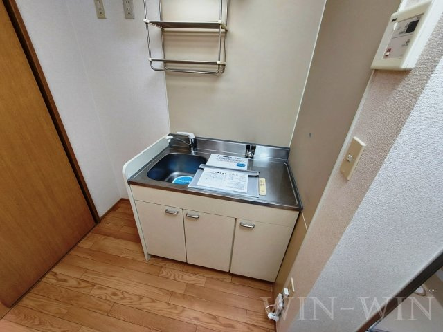 ビバ花田 Aのキッチン|イメージ（同施工会社同一モデルの写真です）