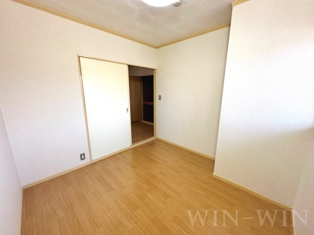 サンコーポの洋室|イメージ（同建物内別部屋の写真です）