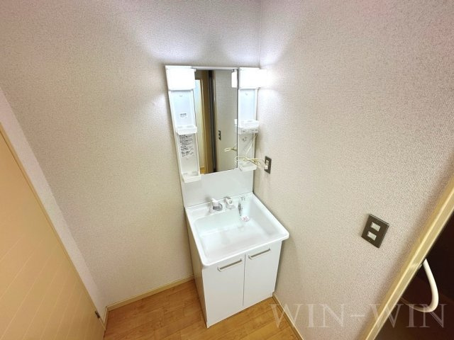 サンコーポの独立洗面台|イメージ（同建物内別部屋の写真です）