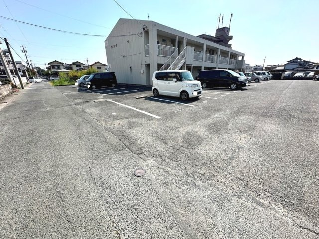 サンコーポの駐車場
