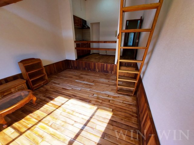 セザンヌ原町の居間・リビング