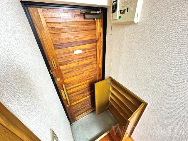 セザンヌ内張の玄関
