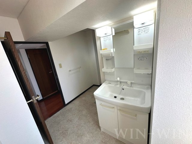 エスポア曙の独立洗面台|イメージ（同建物内別部屋の写真です）