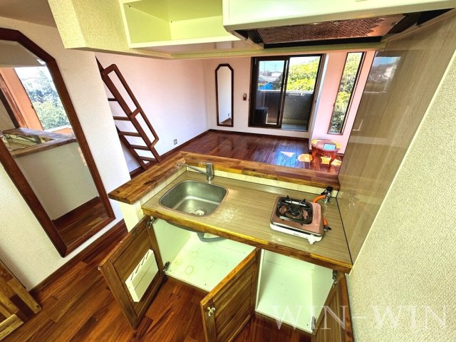 セザンヌ大岩 2のキッチン