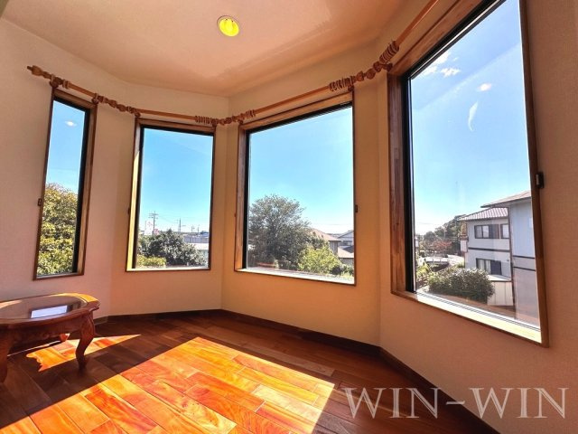 セザンヌ大岩 2の内装