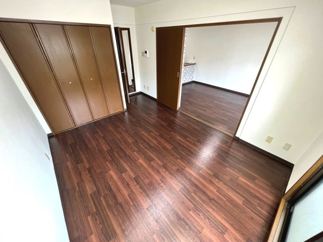 WEST COURT S棟の寝室|イメージ（同建物内別部屋の写真です）