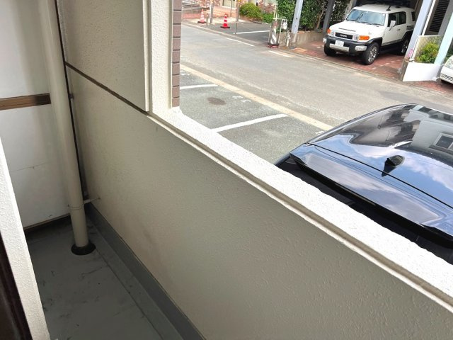 WEST COURT S棟のバルコニー|イメージ（同建物内別部屋の写真です）