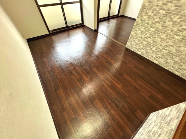 WEST COURT S棟の居間・リビング|イメージ（同建物内別部屋の写真です）