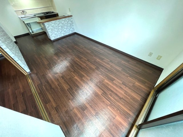 WEST COURT S棟の居間・リビング|イメージ（同建物内別部屋の写真です）