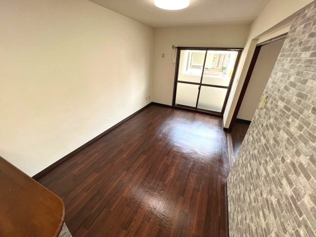 WEST COURT S棟の居間・リビング|イメージ（同建物内別部屋の写真です）